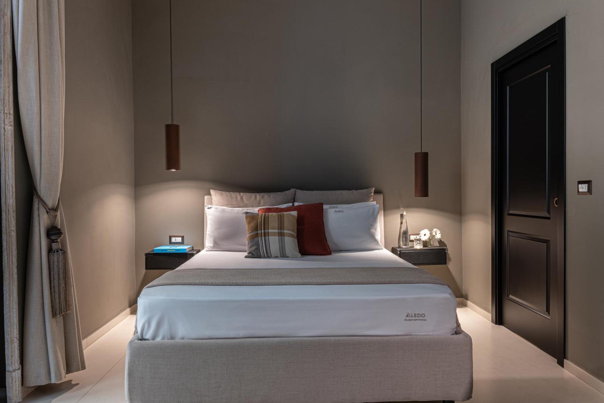 Aledo Boutique Apartments Неаполь Экстерьер фото