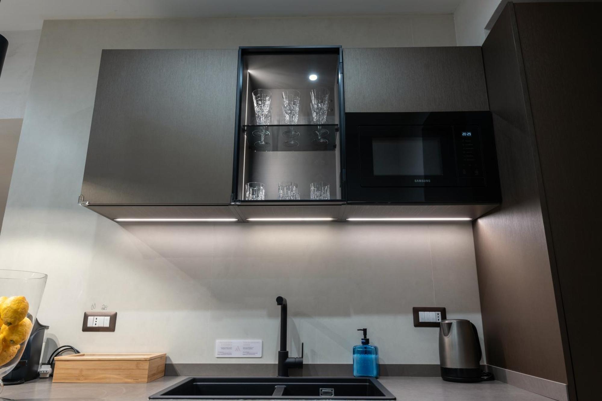 Aledo Boutique Apartments Неаполь Экстерьер фото