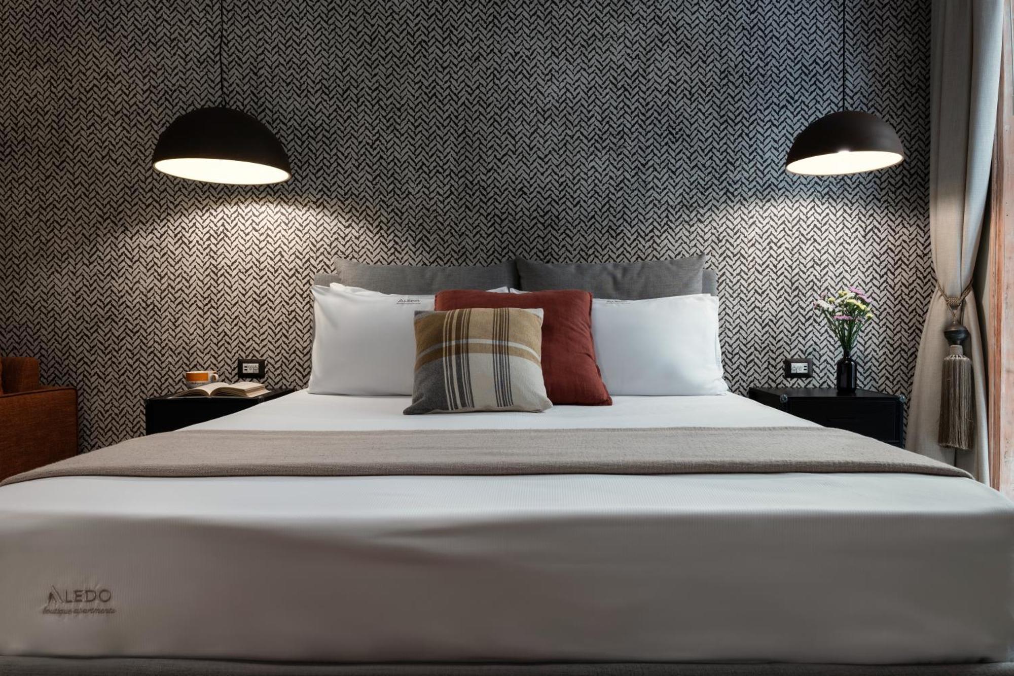 Aledo Boutique Apartments Неаполь Экстерьер фото