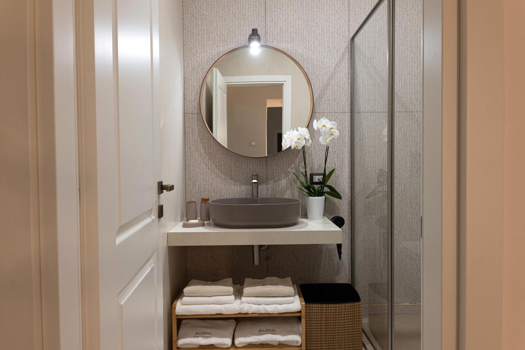 Aledo Boutique Apartments Неаполь Экстерьер фото